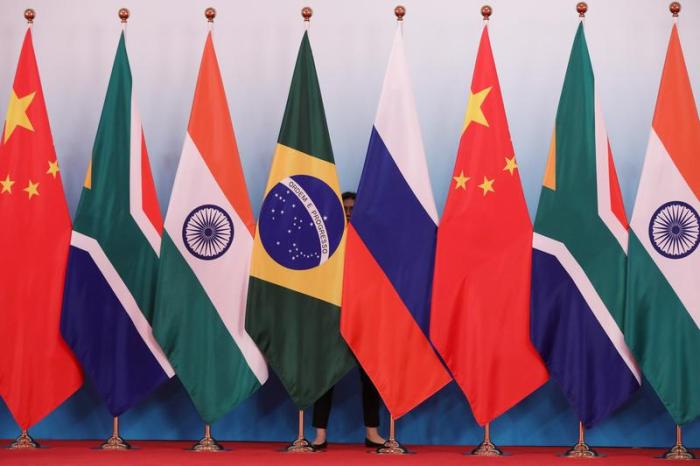 Hubungan indonesia dengan negara barat setelah bergabung brics