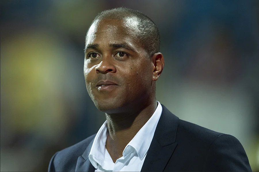 Kluivert patrick barcelona fc 2001 august stock alamy Kluivert patrick barcelona fc 2001 august stock alamy